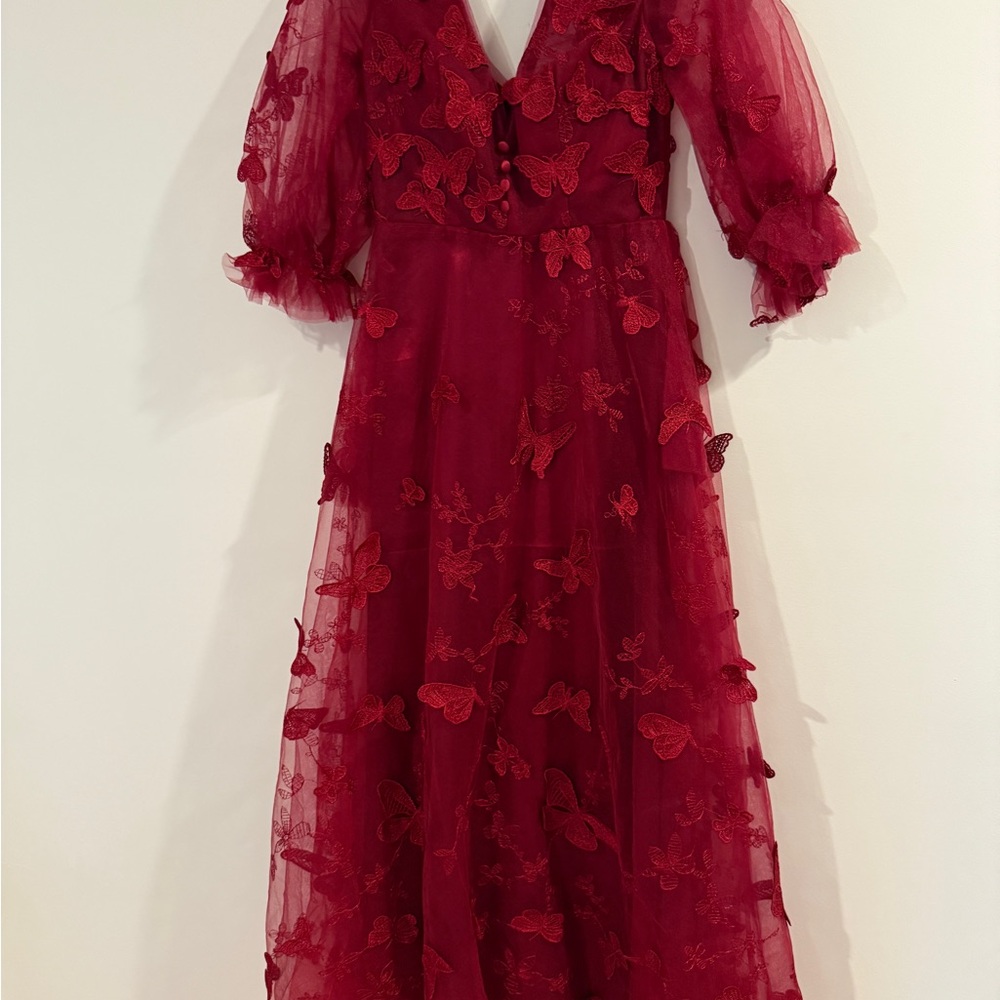 Elegant Red Lace Butterfly Maxi Dress